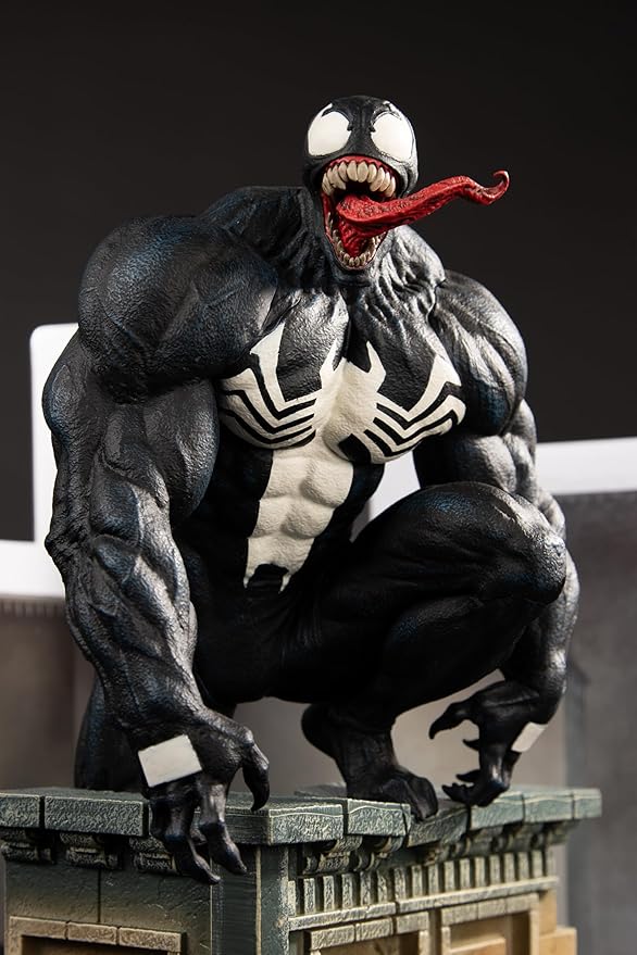 McFarlane Toys - Marvel Venom 1:6th Scale Collectible with Scene & Comic (Venom #5)