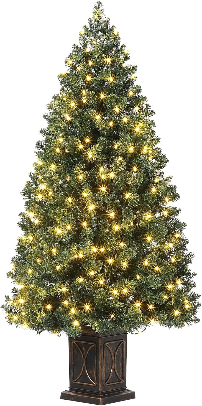 GarveeHome 4.5 ft Green Christmas Tree, Pre-Lit Artificial Potted Xmas Tree with 300 Led Lights, 8 Lighting Modes, Black Base Design, Dense Branch Realistic Home Party Decoration w/Easy Assembly，1 PC
