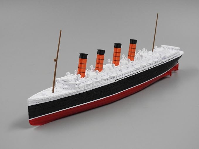 12" Prebuilt Display Model Ship (RMS Mauretania 1ft length Model)