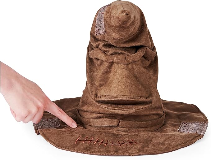 Wizarding World Harry Potter, Talking Sorting Hat with 15 Phrases for Pretend Play, Kids Toys, Accessory for Halloween Costumes for Girls & Boys