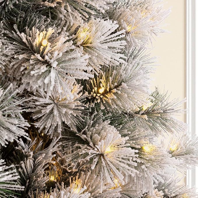 Glitzhome 7.5ft Pre-lit Snow Flocked Artificial Xmas Tree, Large Full-Size Pine Christmas Tree with 650 Warm White Lights Holiday Decoration