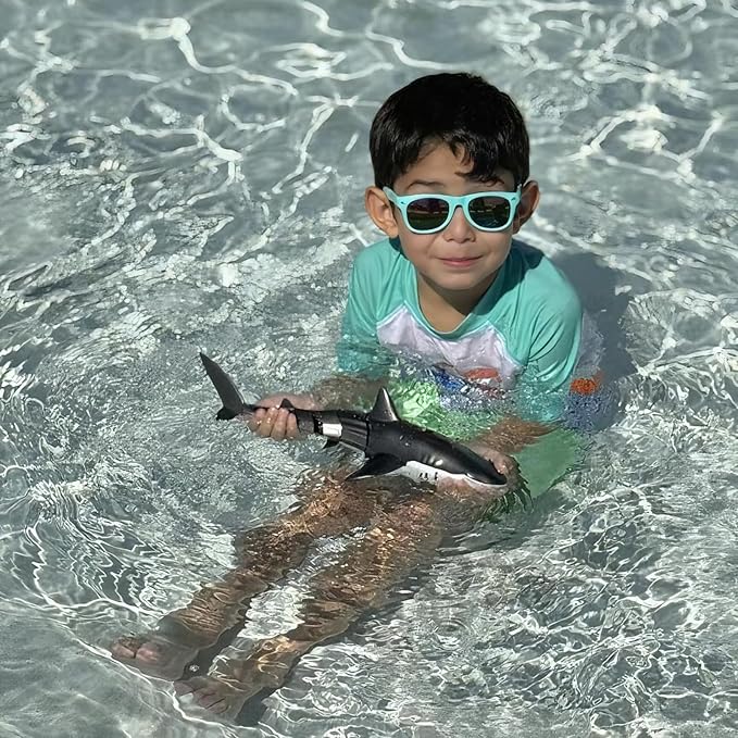 2.4Ghz Remote Control Shark Pool Toys for Boys Kids,Highly Realistic Shark Pool Toys for Kids,RC Boat Outdoor Water Toy with Light and Spray Water for Boys Girls Ages 6+ (with 2 Batteries)