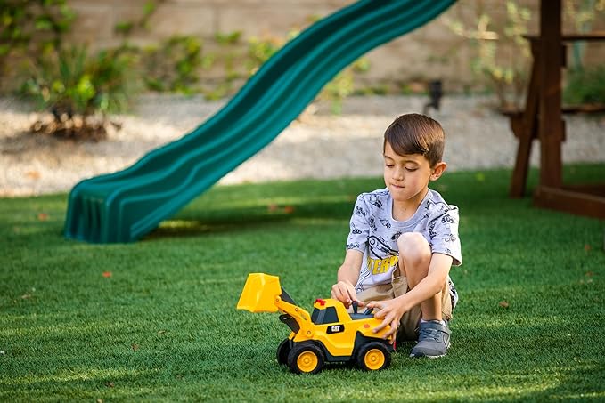 CAT Construction Toys, Motorized Front Loader Truck Toy, 6 Unique Sounds, 2 Motorized Functions, Lights & Sounds, Includes 3 AA Batteries.