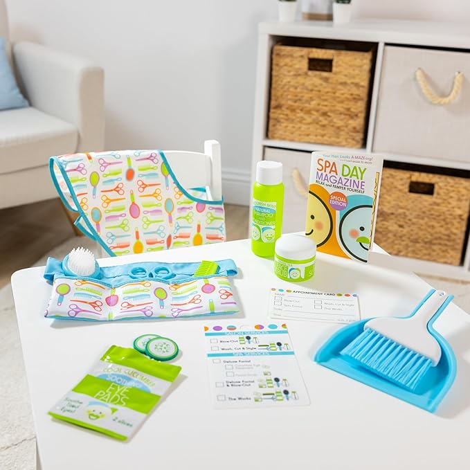 Melissa & Doug Love Your Look - Salon & Spa Play Set, 16pieces of pretend salon and spa toy products