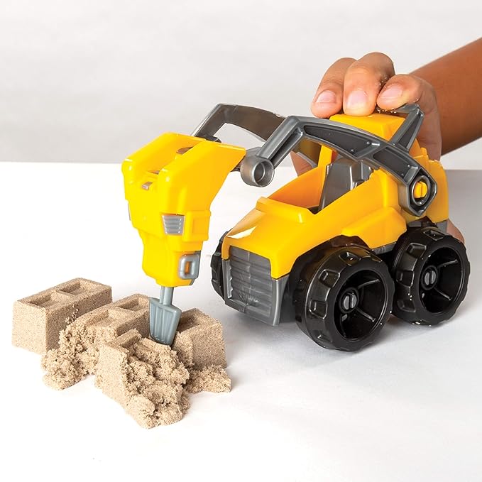 Kinetic Sand, Dig & Demolish Playset with 1lb Play Sand & Toy Truck, Sensory Toys for Kids Ages 3 and up