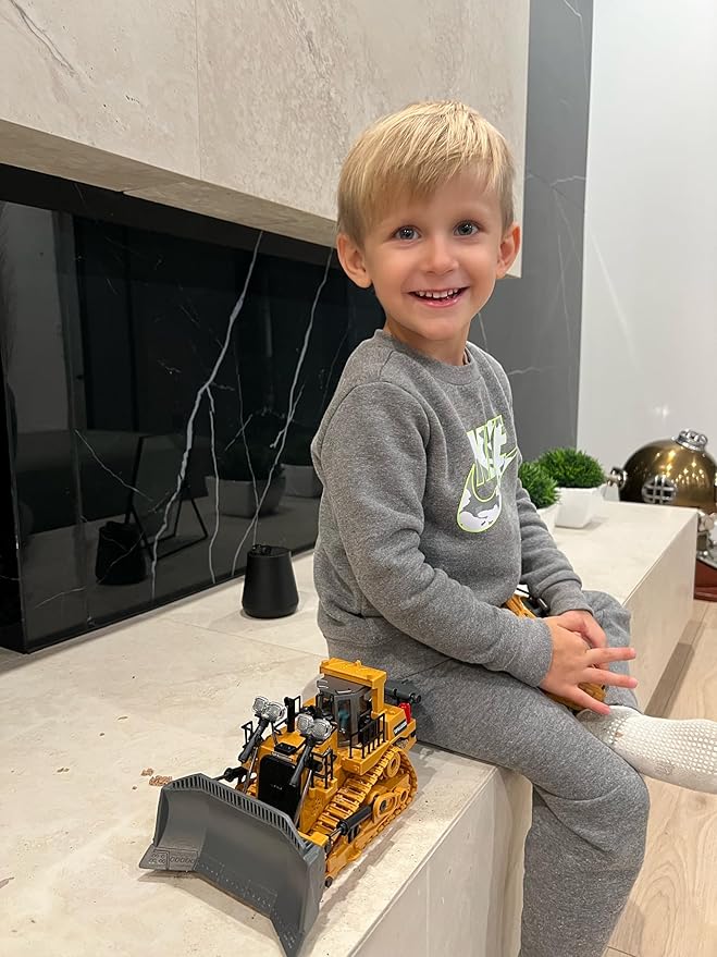 9-Channel Metal RC Bulldozer - Realistic Remote Control Kids Construction Play Toys with Lights and Sound, Track Type Tractor Toys for 3+ Boys, Perfect 2025 Kids Birthday Gift for Ages 3-12+