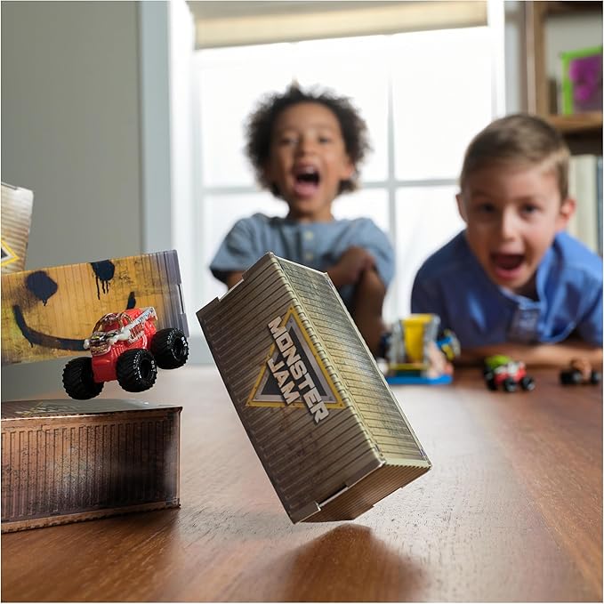 Monster Jam Mini Jams, Earthshaker Boneyard Blaster Mega Frenzy Playset with 10 Mini Trucks, Kids Toys for Ages 3 and Up