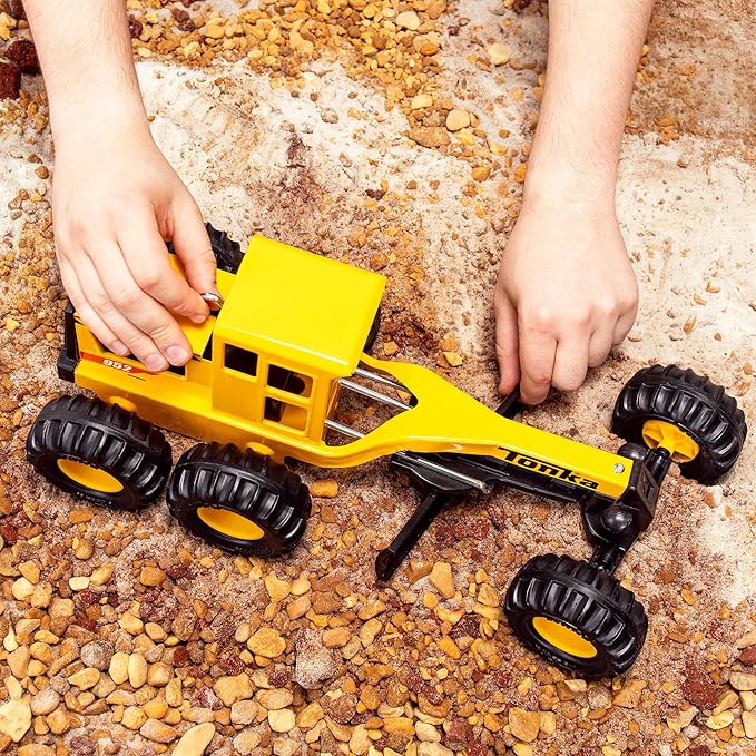 Tonka Steel Classics Road Grader - Made with Steel & Sturdy Plastic, Yellow Toy Construction Truck, Boys and Girls, Kids, Toddlers, Ages 3+