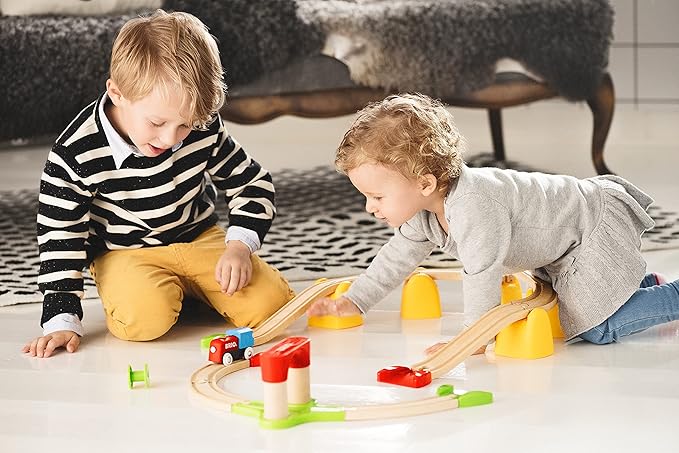 BRIO World 33710 - My First Railway Battery Operated Train Set | 25 Piece Wood Train Set for Toddlers | Inclusive of Accessories and Wooden Tracks | Certified by Forest Stewardship Council