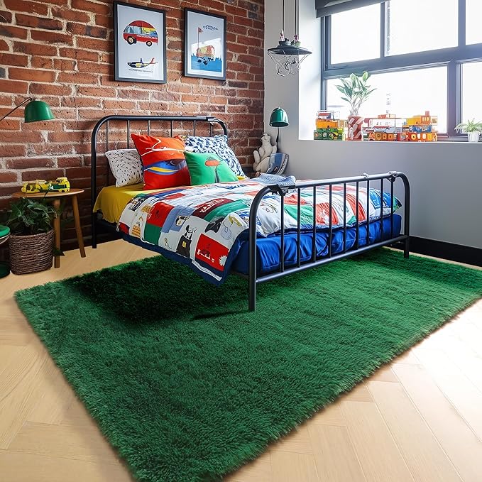 PAGISOFE Fluffy Shag Area Rug for Living Room, 5x8 Ft, Fluffy Shag Fuzzy Carpet Shaggy Rugs for Boys Bedroom, Soft Fuzzy Emerald Green Rugs for Kids Boys Baby's Room Decor Aesthetic, Dark Green